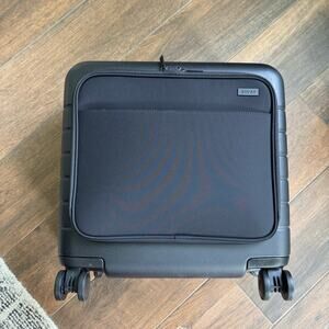 AWAY Hard Side Carryon Luggage The Daily with Front Pocket NEW TSA Lock NEW